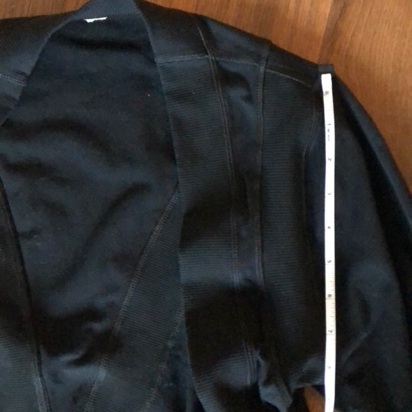 RARE Lululemon crop top cardigan jacket size 4-8 - Picture 11 of 16